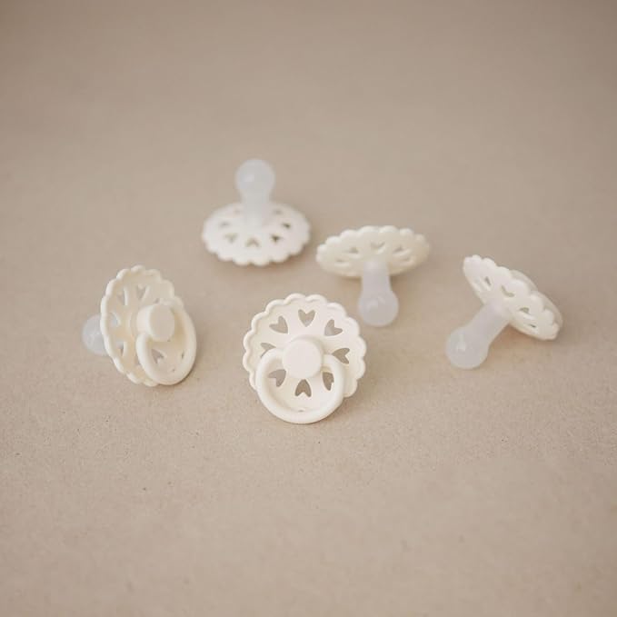 FRIGG SilkySoft Silicone Baby Pacifier 4-Pack Snowflake Dream | Made in Denmark | BPA-Free (6-18 Months)