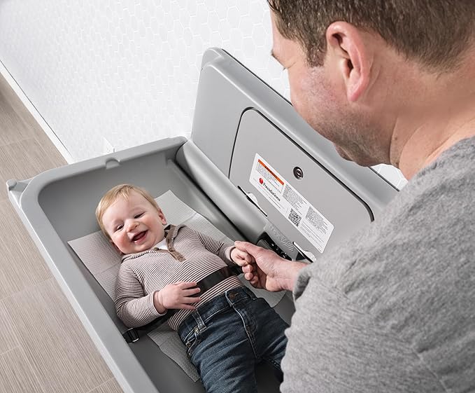 Foundations 2-Ply Disposable Non-Waterproof Baby Changing Station Liner Refills for Commercial Restrooms, Doctor's Offices, Care Centers, 500 Pack, 036-NWL