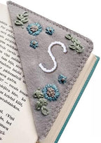 MOTEERLLU Personalized Hand Embroidered Corner Bookmark - Image 2