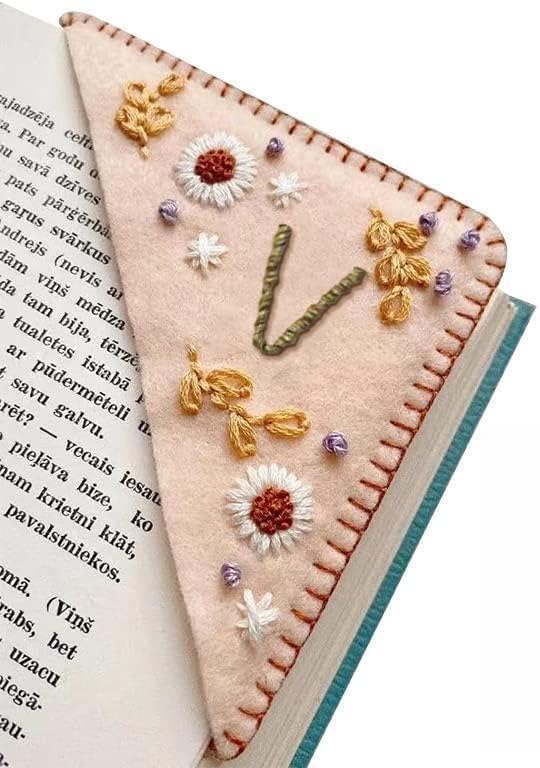 MOTEERLLU Personalized Hand Embroidered Corner Bookmark by MOTEERLLU
