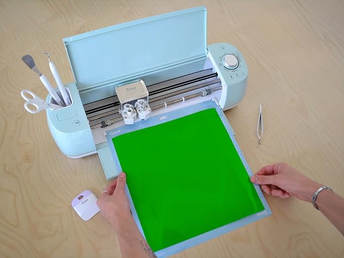 ORACAL 951 Series Premium Cast Film in Grass Green - Image 3