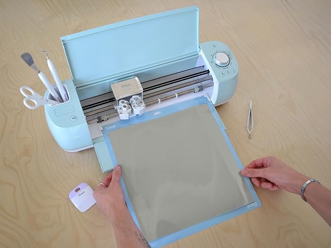 ORACAL 951 Series Premium Cast Film in Ice Gray - Image 3