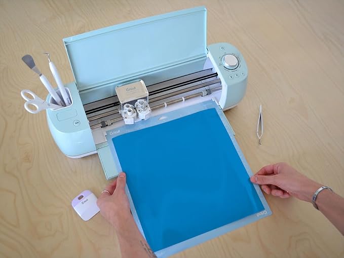 ORACAL 951 Progress Blue Adhesive Craft Vinyl 12in x 10ft - Image 3