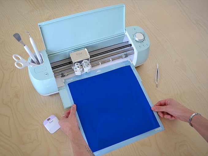 ORACAL 951 Series Premium Cast Film in Brilliant Blue - Image 3