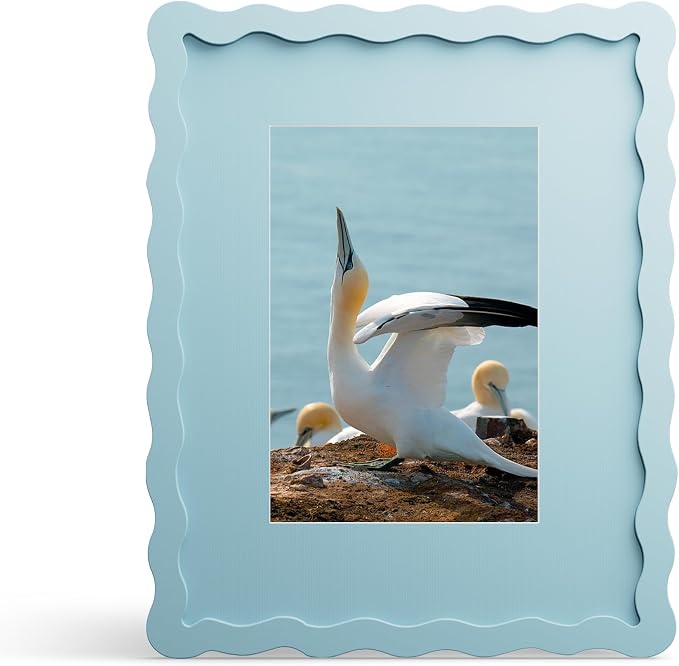8x10 Picture Frame with Mat for 5x7, Wavy Edge Wooden Real Glass Photo Frame by THKRLOF