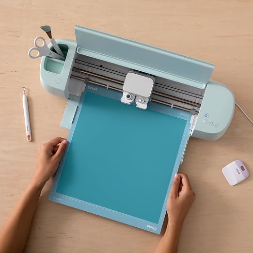 Cricut Cold-Activated, Color-Changing Vinyl – Turquoise/Purple, 2ft Roll of - Image 2