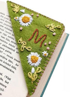 MOTEERLLU Personalized Hand Embroidered Corner Bookmark - Image 2