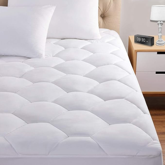 Favorland Cal King Mattress Pad, 8-21" Deep Pocket Protector Ultra Soft Quilted by Favorland