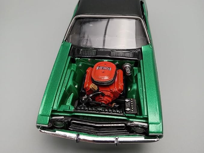 AMT 1970 Dodge Challenger USPS 1:25 Scale Model Kit - Image 8