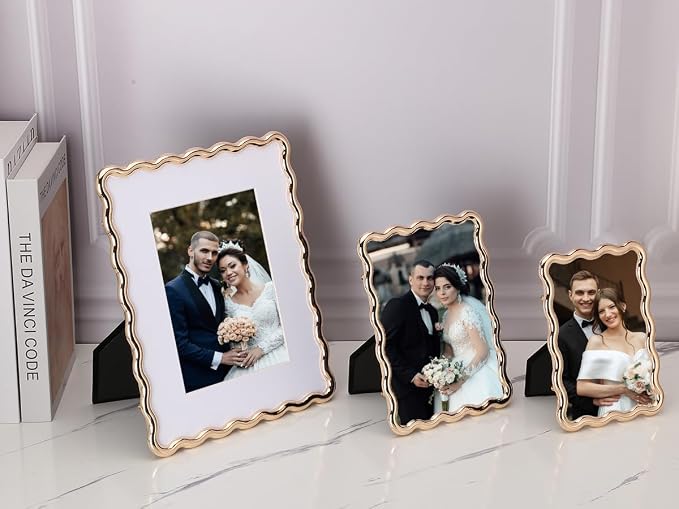High-End Gold 5x5'' Round Zinc Alloy Picture Frames, Unique Wave Design - Image 8