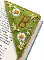 MOTEERLLU Personalized Hand Embroidered Corner Bookmark - Image 2