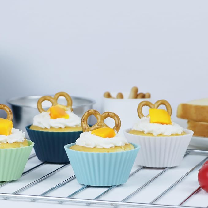 Silicone Baking Muffin Cups 12 Pack, Reusable Cupcake Liners Cake Molds - Image 5