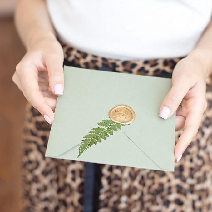 Fabbay 200 Pcs Pressed Dried Flowers Leaves Real Natural Ferns Dried Leaves - Image 7