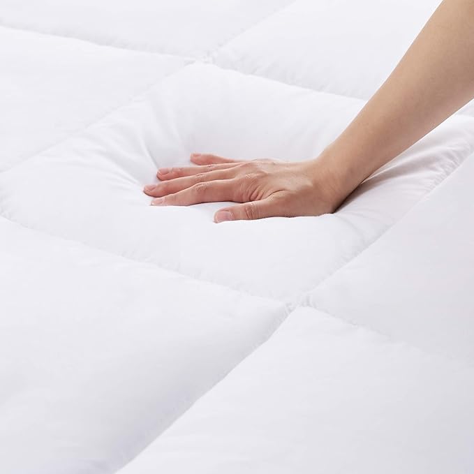 Amazon Basics White Down Alternative Comforter and Duvet Insert - Image 6
