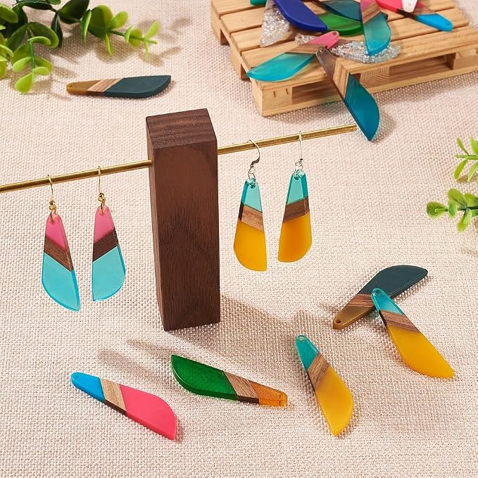FASHEWELRY 20Pcs Wood Resin Charms Knife Shape Gothic Charms Halloween Wooden - Image 3