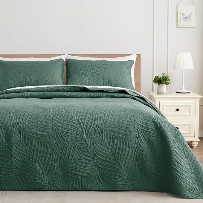 Exclusivo Mezcla Twin Quilt Bedding Set, Lightweight Green Quilts Twin Size by ExclusivoMezcla