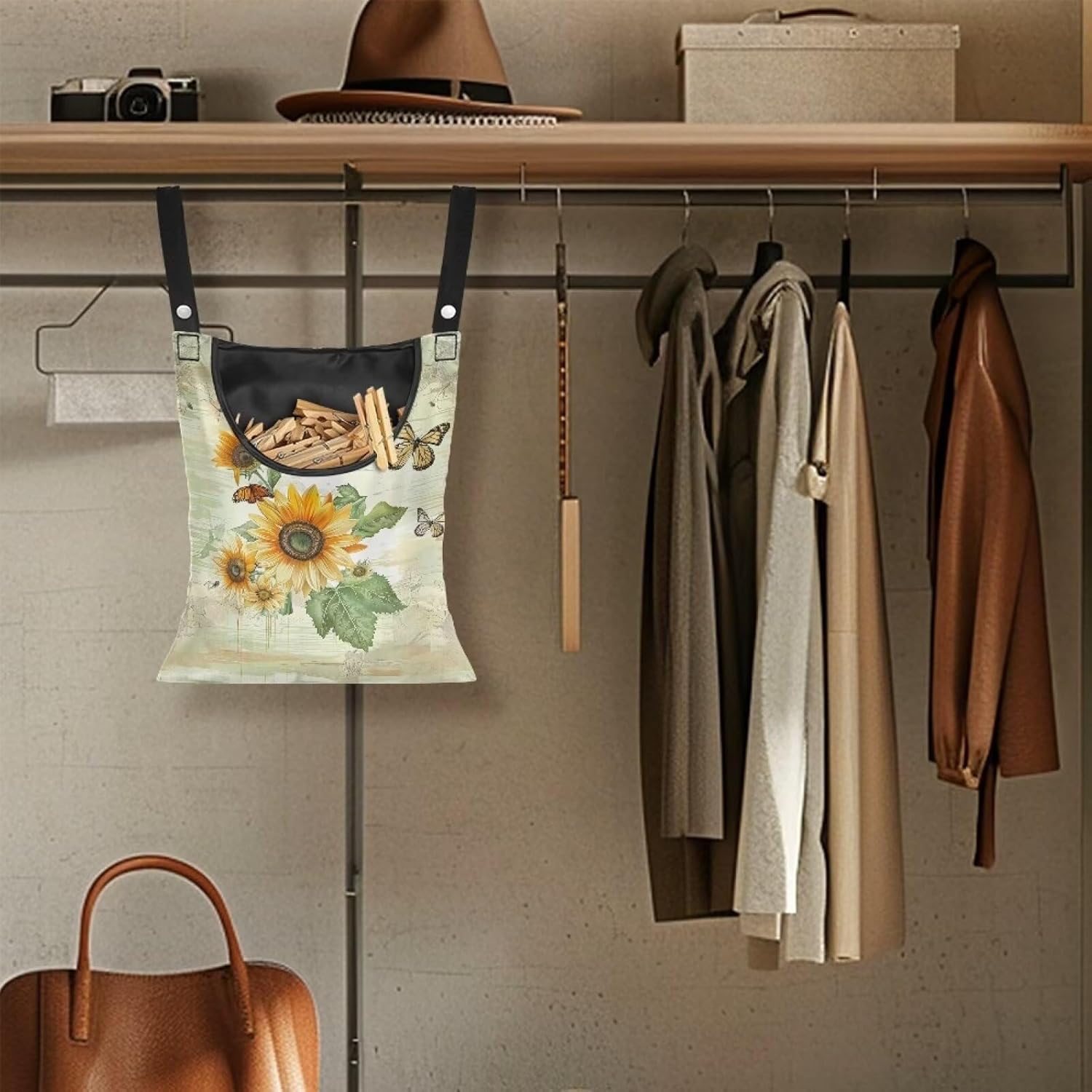 Sunflowers Butterfly Clothespin Bag Clothespin Bag for Clothesline Outdoor Clothespin Storage with Hanger Hook Clothespin Bags Hanging Outdoor Waterproof Clothespin Storage