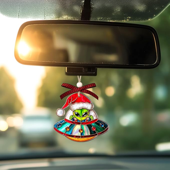 Alien Ornament 2025 - Image 6