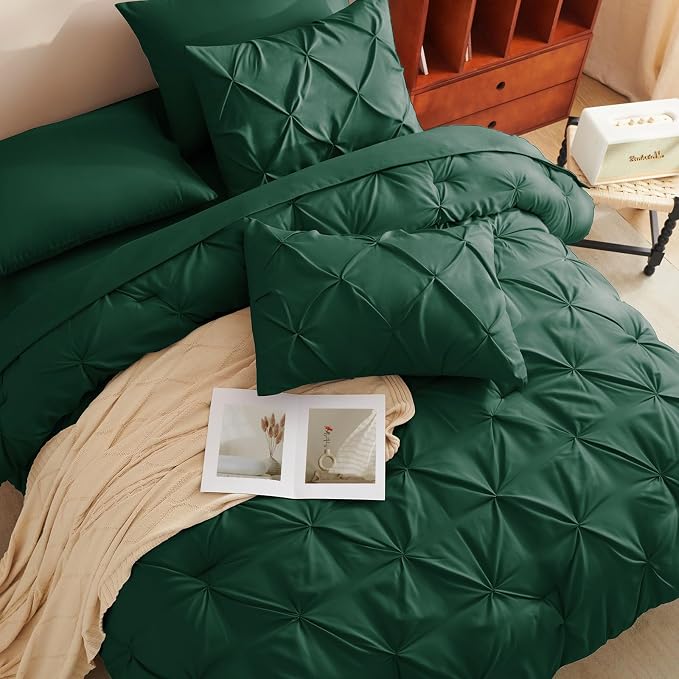 HIMEET Pintuck Bed in a Bag, 7 Pieces King Size Comforter Set Emerald Green - Image 4