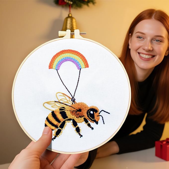 Crafmanoe Cute Bees Embroidery Kits - Image 3