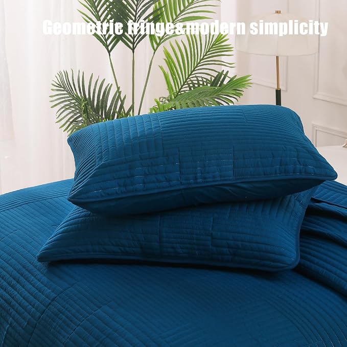 Whale Flotilla Ultra Soft King Quilt Bedding Set, Lightweight Microfiber Blue - Image 6