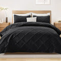 Exclusivo Mezcla King Size Quilt Set by ExclusivoMezcla