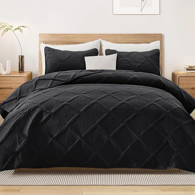 Exclusivo Mezcla King Size Quilt Set by ExclusivoMezcla