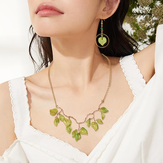 Pandahall 320 Pcs Green Acrylic Leaf Beads Transparent Maple Leaves Pendants - Image 5