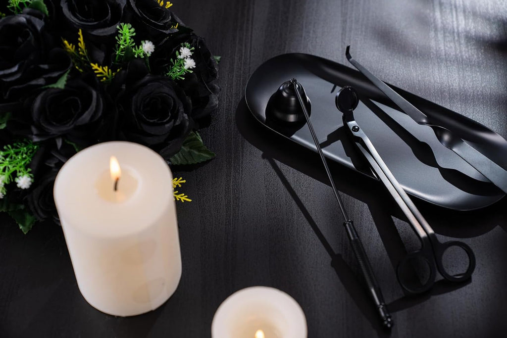 Candle Snuffer, Candlesnuffers Wick Snuffer Candle Extinguisher Accessory for Putting Out Extinguish Candle Wicks Flame Safely, Gold