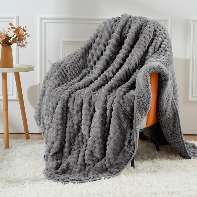 Uttermara Weighted Blankets for Adults Queen Size 15lbs, Soft Warm Sherpa by Uttermara