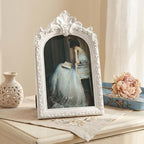 Cuspin 4x6 White Arched Picture Frame, Vintage Ornate Resin Photo Frame - Image 2