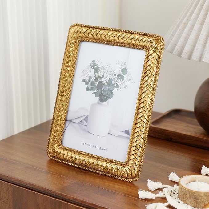 Cuspin 5x7 Gold Picture Frame, Ornate Decorative Rattan Resin Photo Frame - Image 3