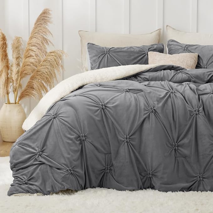 BEDELITE Pintuck Fluffy King Size Comforter Set by BEDELITE