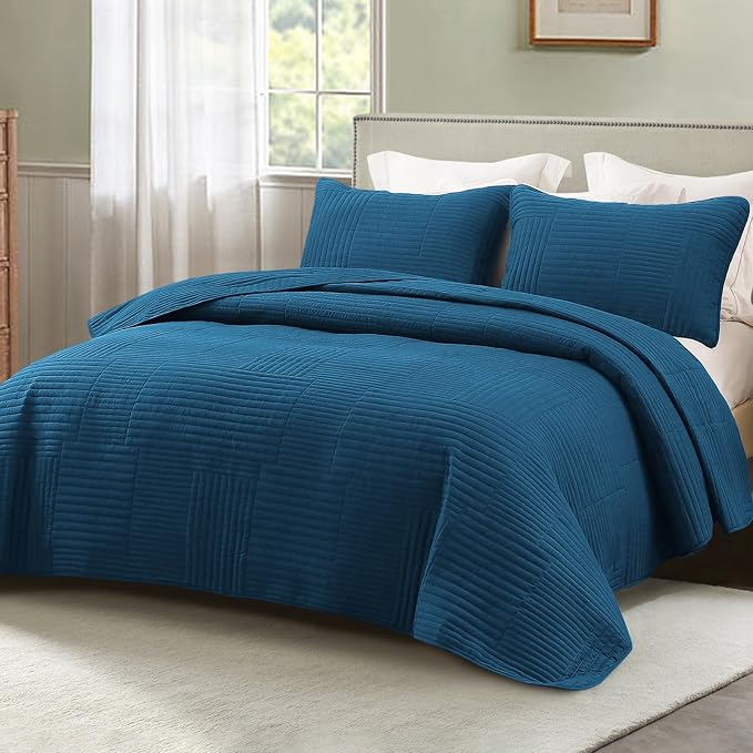 Whale Flotilla Ultra Soft Queen Quilt Bedding Set, Lightweight Microfiber Blue by WHALEFLOTILLA