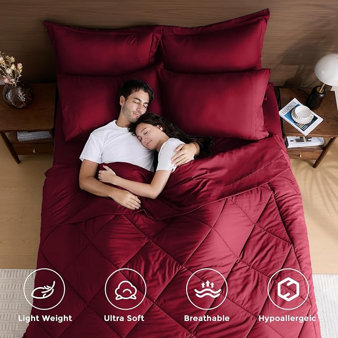 HEVUMYI Red Queen Comforter Set - Image 2