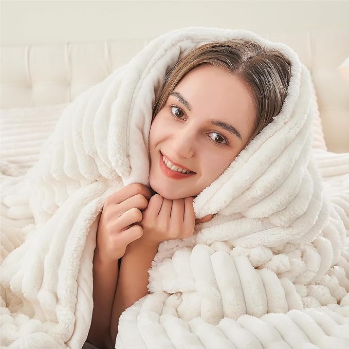 BEDELITE Fleece Full Comforter Set -Super Soft & Warm Fluffy Cream White Bedding - Image 3