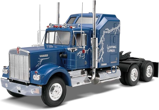 Revell Kenworth W900 by Revell