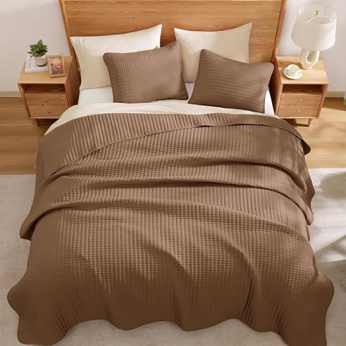 WRENSONGE Queen Quilt-3 Pieces Lightweight Bedspreads Brown Queen Size Quilt - Image 6