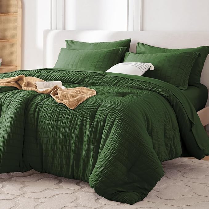 MUXHOMO 7 Pieces California King Comforter Set, Seersucker Bed in a Bag Cal by MUXHOMO