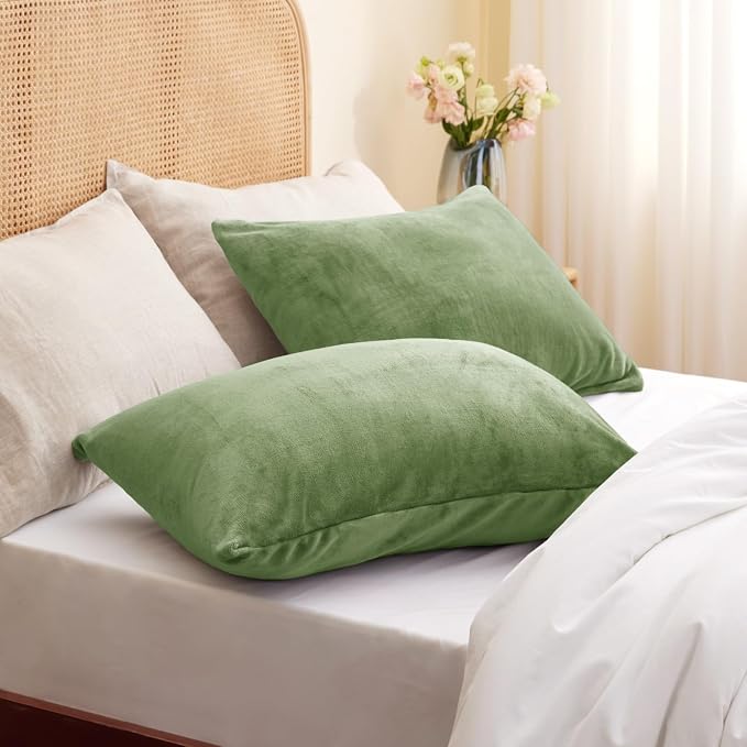 BEDELITE Flannel Pillow Cases Queen Size Set of 2, Super Soft Fleece Pillowcases - Image 2