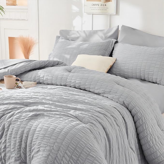 HYMOKEGE Light Grey Duvet Cover Full Size, Ultra Soft 3-Piece Seersucker Duvet - Image 4