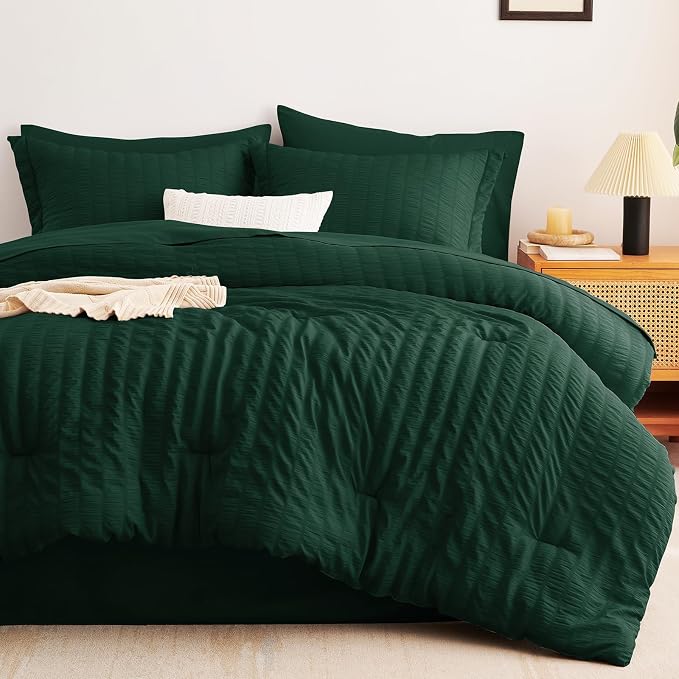 CozyLux Queen Comforter Set Emerald Green Seersucker 7 Pieces Bed in a Bag - Image 9