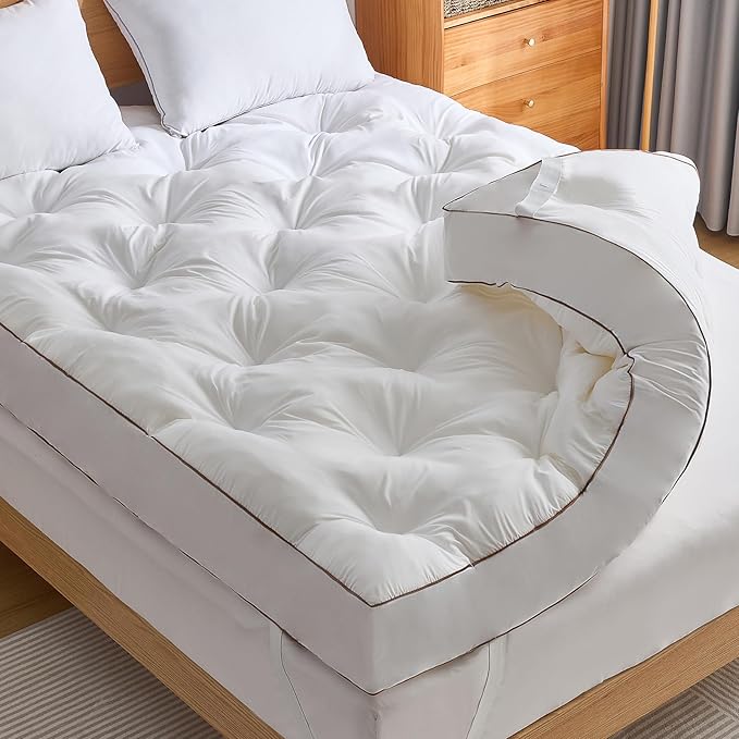 WhatsBedding 4 Inch Memory Foam Mattress Topper Queen by WhatsBedding