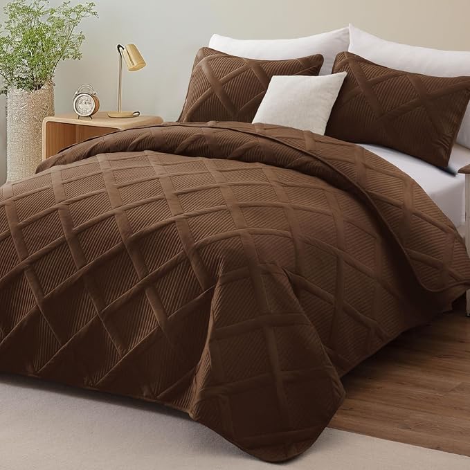 Exclusivo Mezcla King Quilt Set- Brown Quilts Bedding Set - Image 2