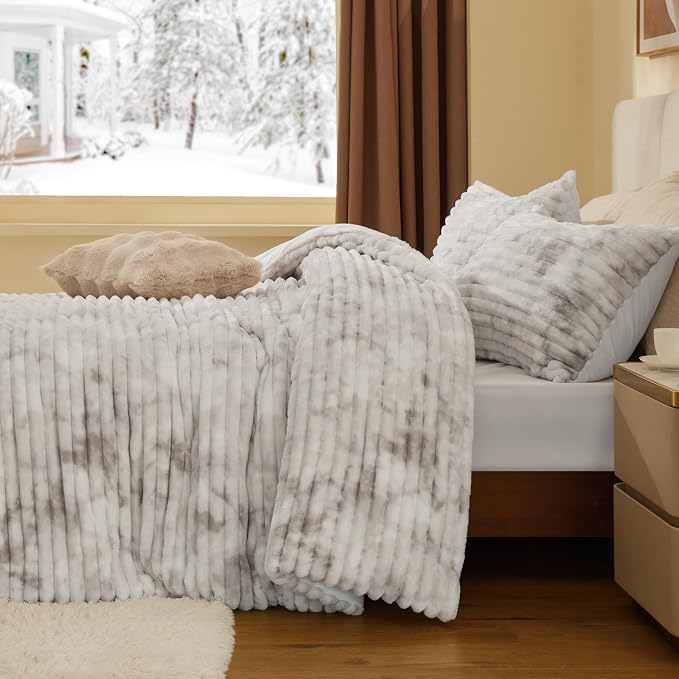 BEDELITE Fleece Queen Comforter Set -Super Soft & Warm Fluffy Grey&White Bedding - Image 4