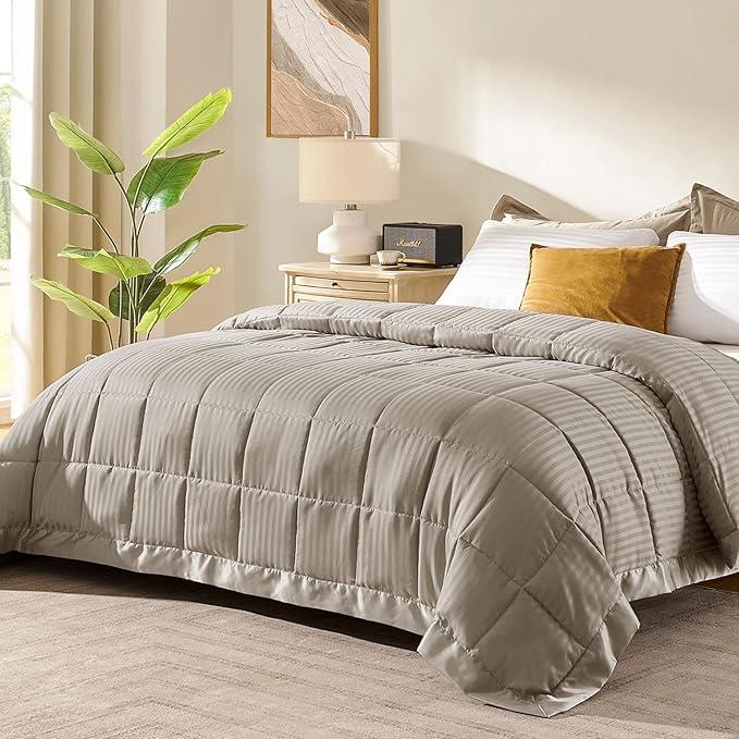 downluxe Queen Size Blanket by Downluxe