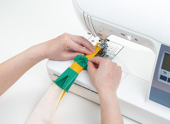 Clover Fabric Tube Maker - Image 11