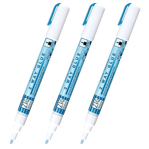 Kuretake Zig 2 Way Glue Pen, 2mm Fine Tip, Adhesive by Kuretake