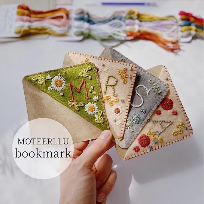 MOTEERLLU Personalized Hand Embroidered Corner Bookmark - Image 2