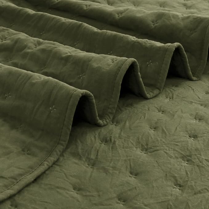 Olive Green Cloud King Size Quilt Bedding Sets - Image 5